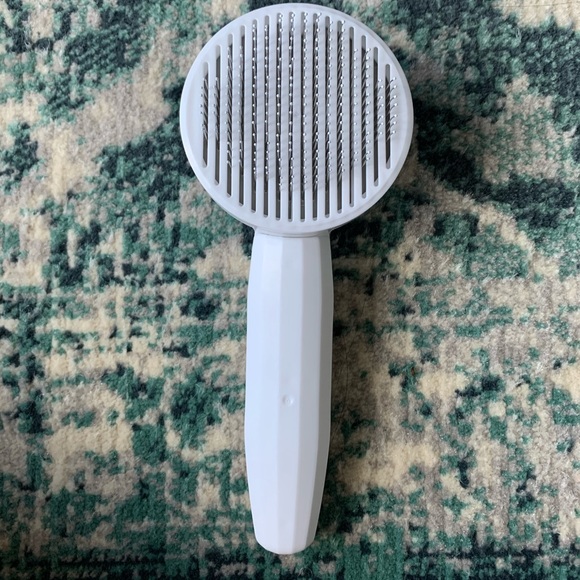 New! Pet comb hair removal for cat and dog - Picture 2 of 4